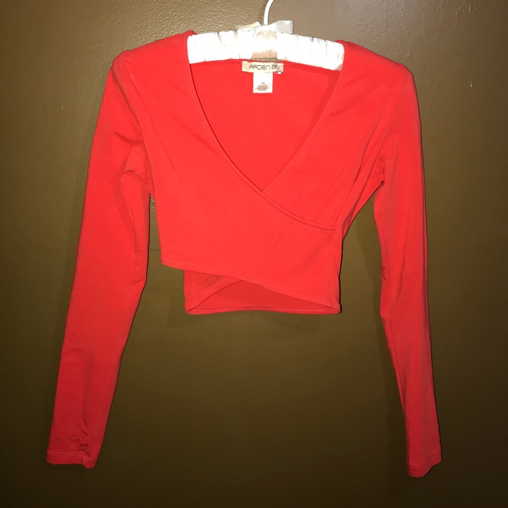 Size XS Arden B Crop Top